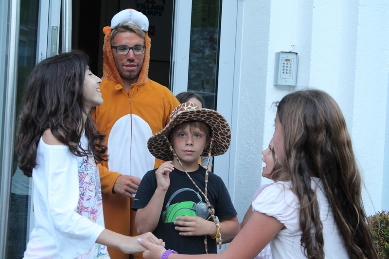 Village Camps International Summer Camp Leysin, Switzerland 2026-07-14 https://www.villagecamps.com/journals_admin/images/699-34-petting zoo (153).jpg
